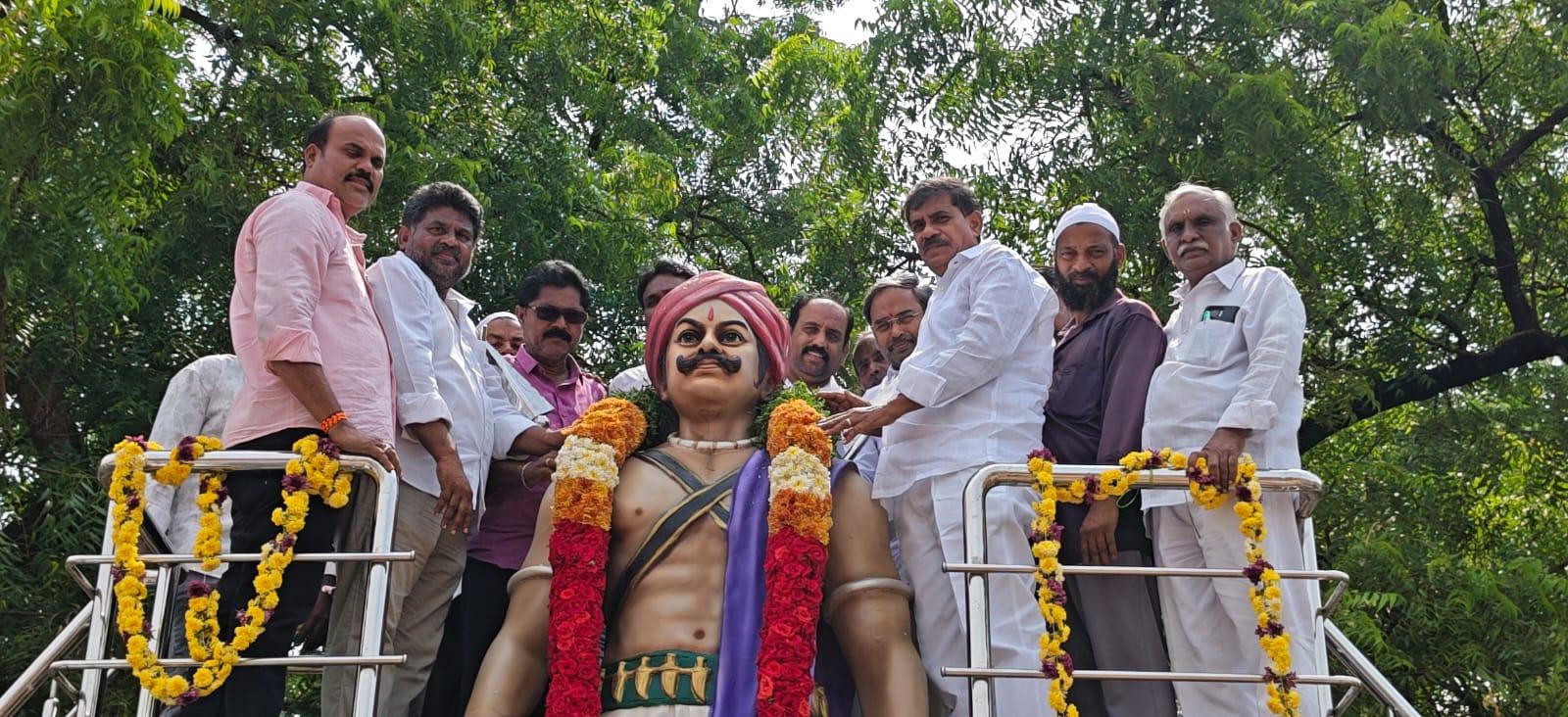 రేనాటి వీరుడు వడ్డె ఓబన్నకు ఘన నివాళులు