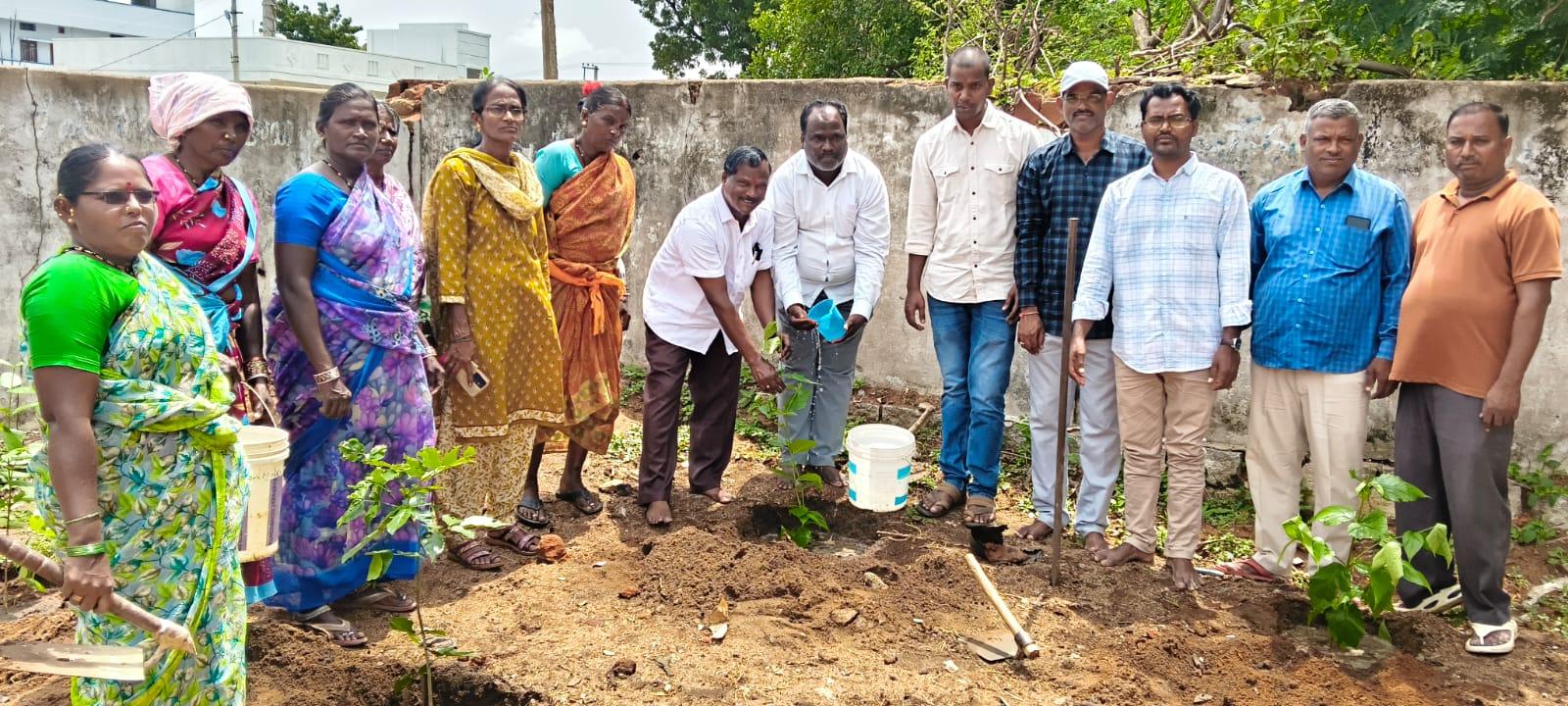 పాలెం ఏబీసీ హాస్టల్లో ఘనంగా వనమహోత్సవం