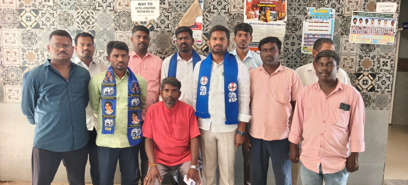 తిమ్మాజిపేట్ ఎస్సై, కానిస్టేబుళ్లపై చర్యలు తీసుకోవాలి: బీఎస్పీ డిమాండ్