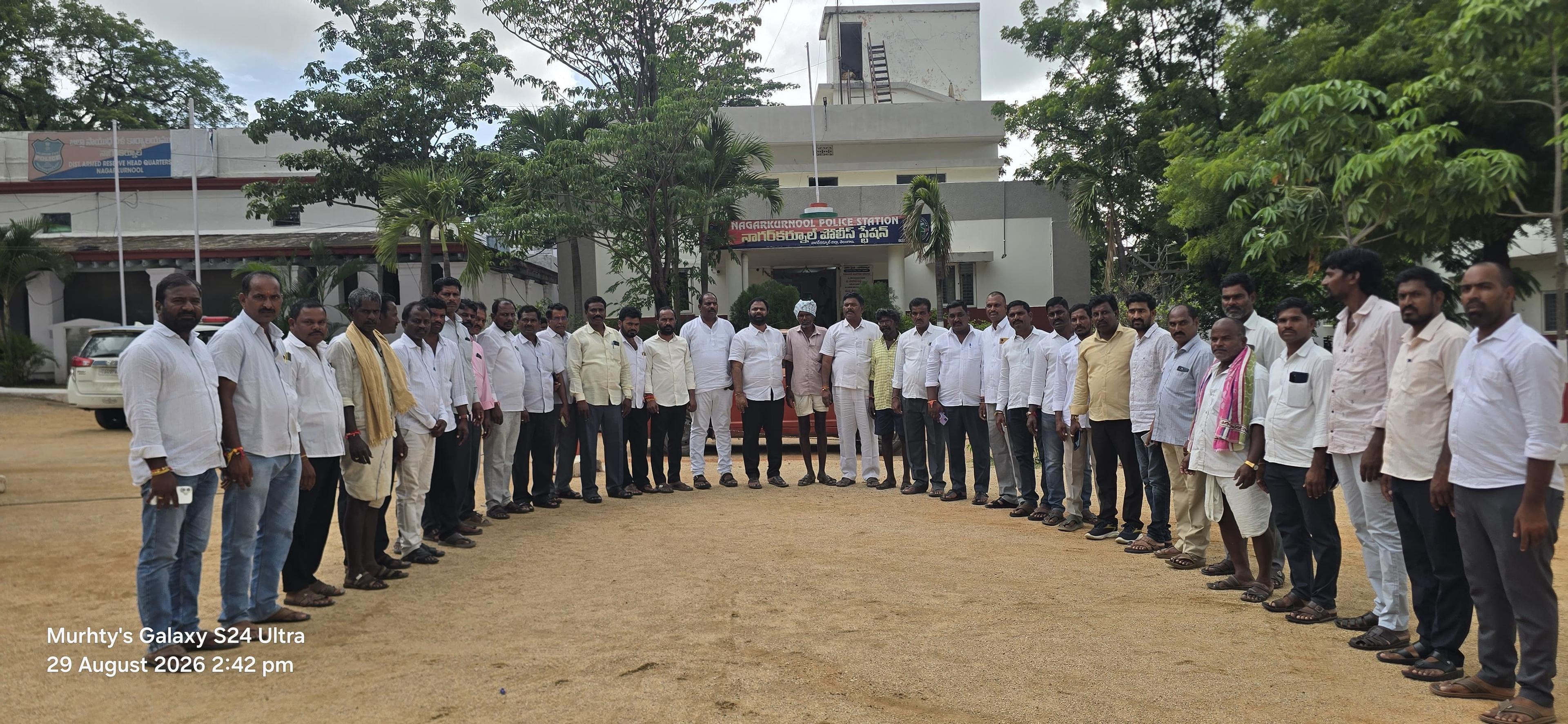 గొర్రెల కాపరిపై దాడి.. రెండు గొర్రెలను చంపిన వ్యక్తి