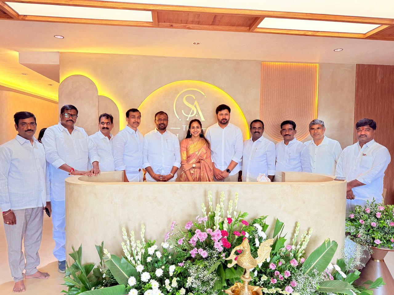 ది స్కిన్ అటెలియర్ క్లినిక్ ప్రారంభోత్సవంలో పాల్గొన్న భూపతిరెడ్డి