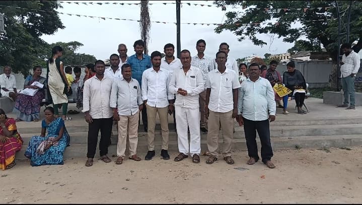 పాత బస్టాండ్ను అభివృద్ధి చేయరా ఎమ్మెల్యే గారూ..?