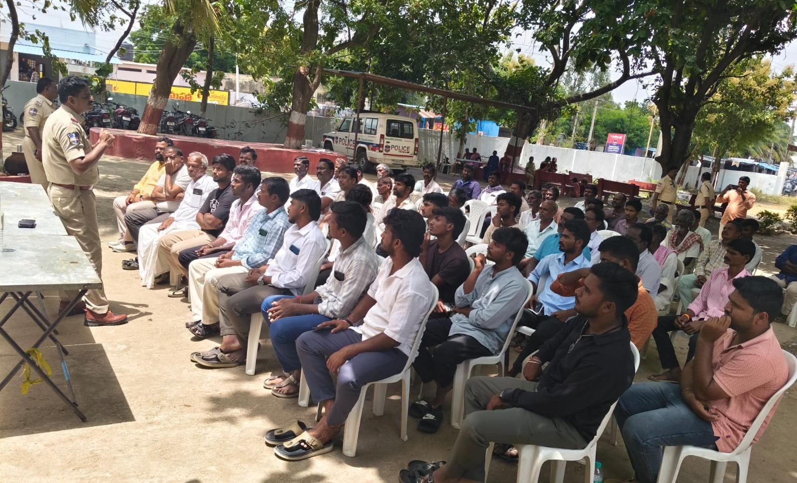 వినాయక చవితి ఉత్సవాలను ప్రశాంతంగా, సురక్షితంగా నిర్వహించాలి