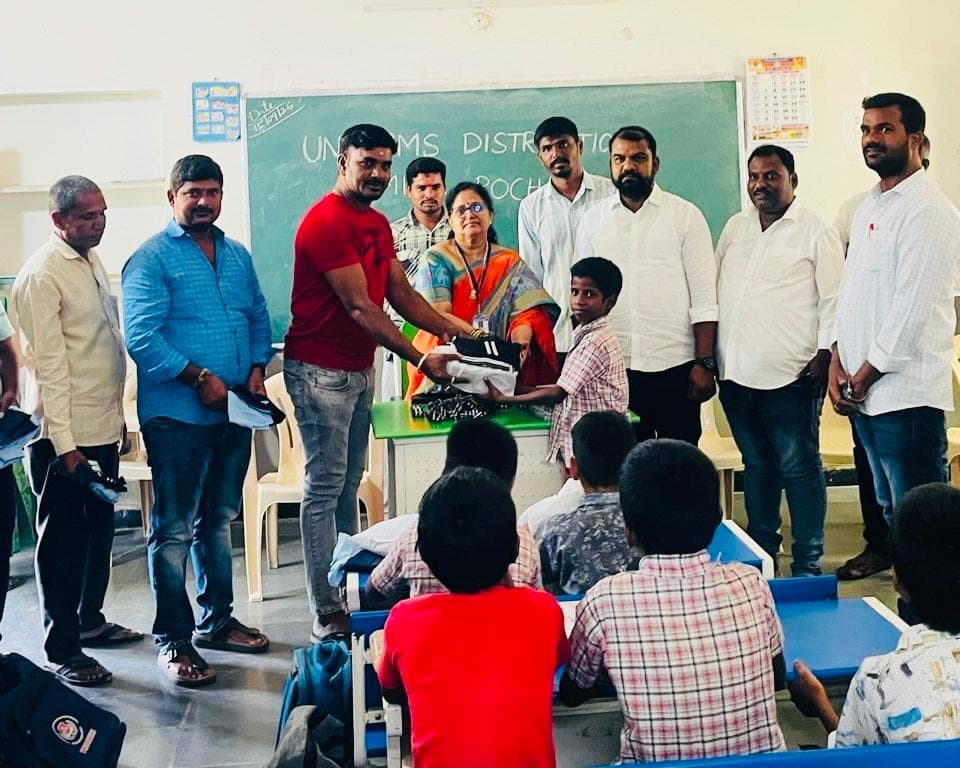 పేద విద్యార్థుల సంక్షేమానికి ప్రభుత్వం కట్టుబడి ఉంది