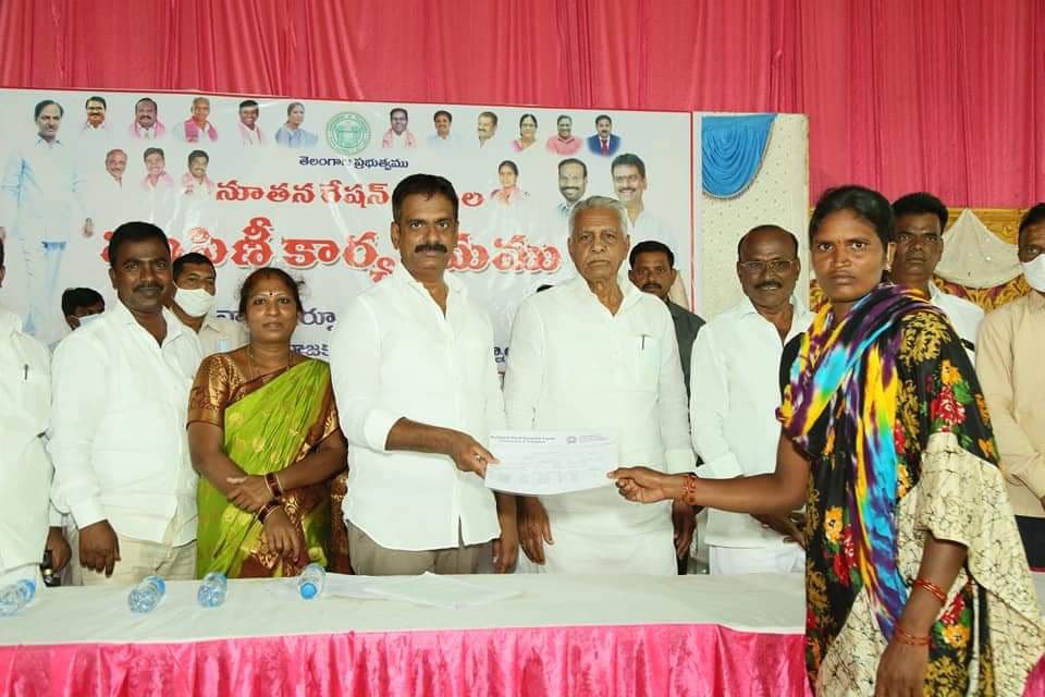 రేషన్ కార్డులపై ఎమ్మెల్యే వ్యాఖ్యలకు విష్ణుసాగర్ కౌంటర్