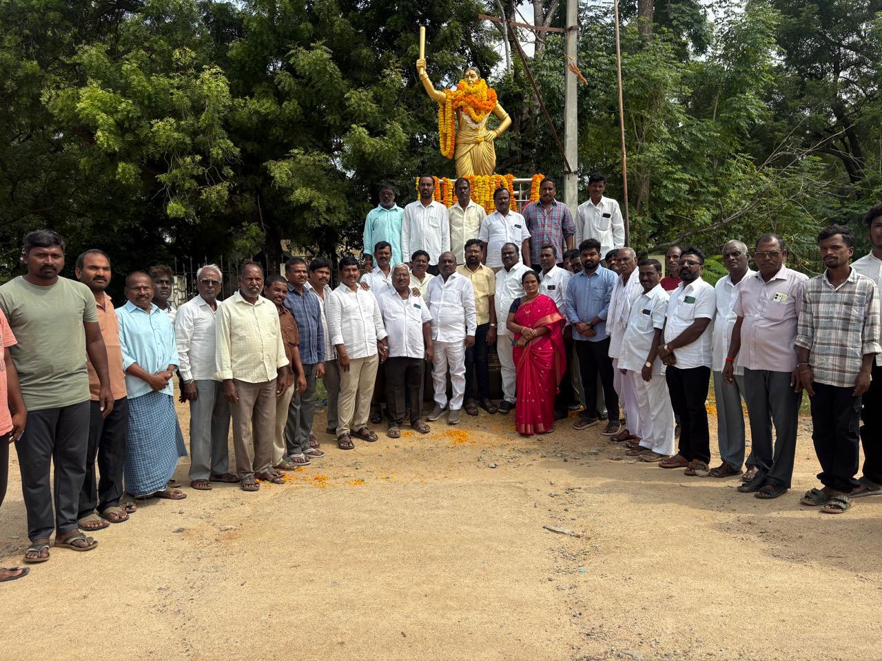 పాలెంలో ఘనంగా చాకలి ఐలమ్మ 131వ జయంతి ఉత్సవాలు