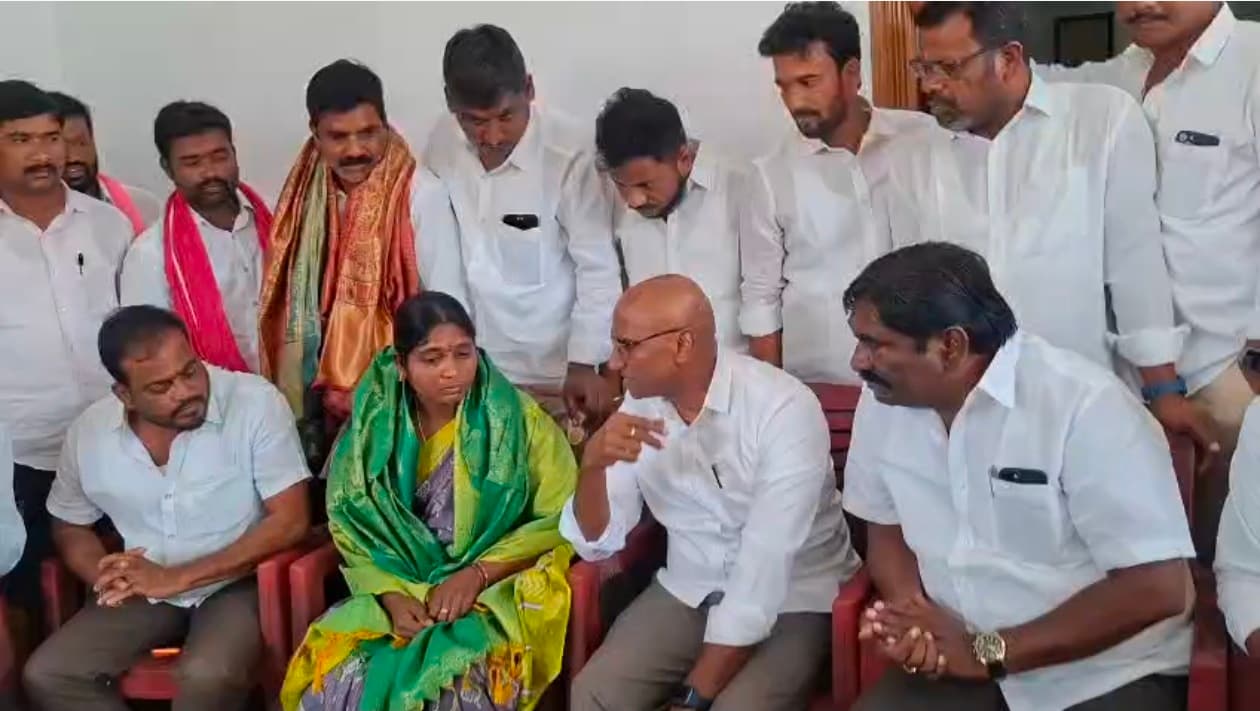 సర్పంచ్ను అవమానిస్తారా..? ఎమ్మెల్యే వంశీకృష్ణను నిలదీసిన ఆర్ఎస్ ప్రవీణ్ కుమార్