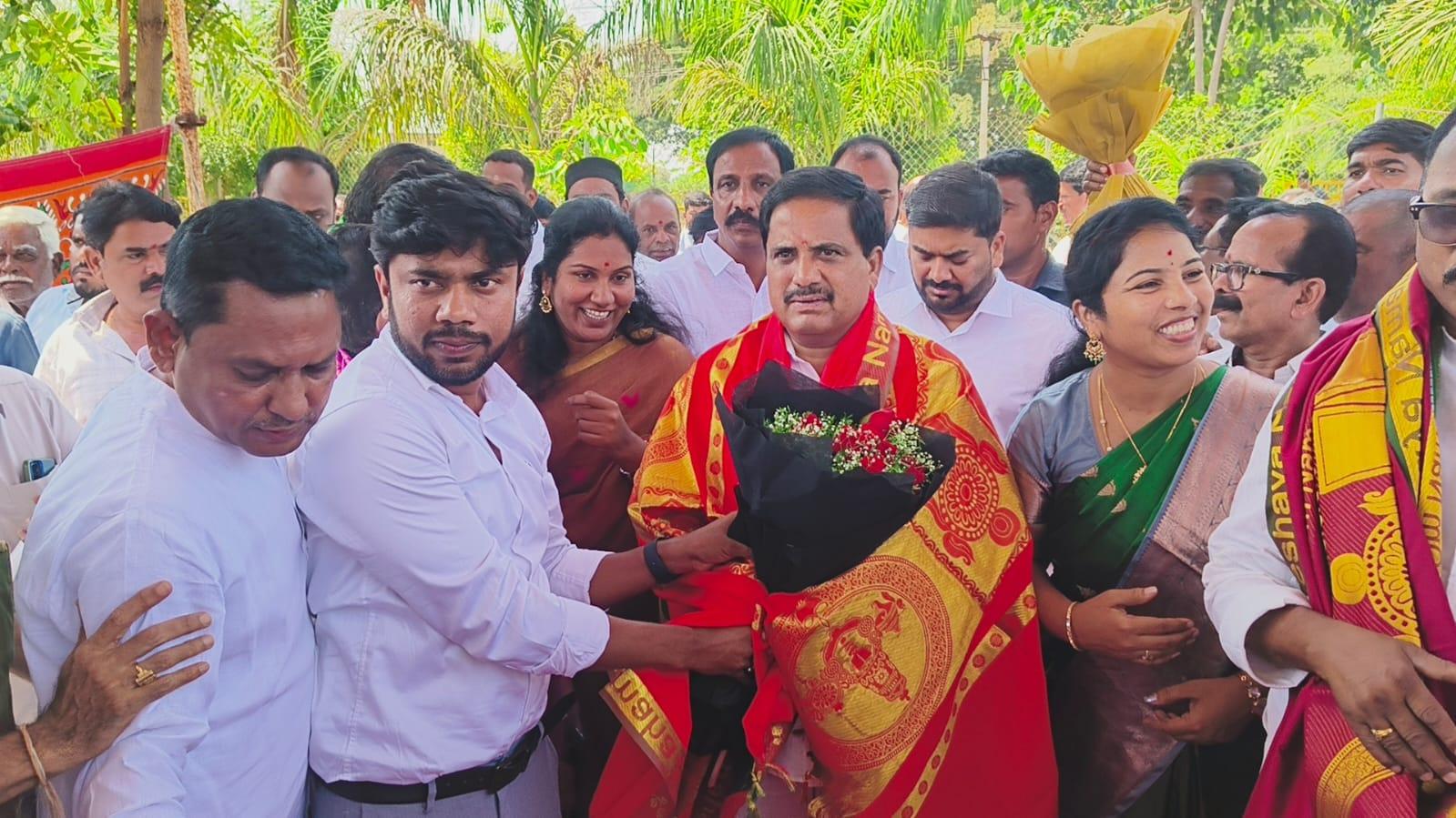 కల్వకుర్తి మున్సిపాలిటీలో ఘనంగా మహాత్మా గాంధీ విగ్రహావిష్కరణ